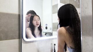 Luna Okko's erotic solo show - Reflection