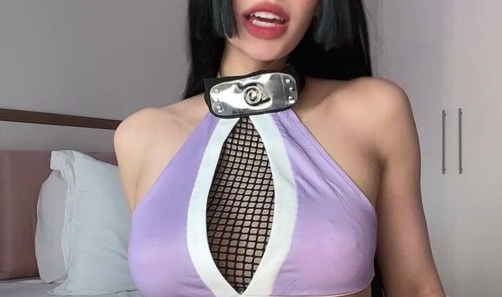 Voulezj Aka Juju Hinata Cosplay Taking Off Her Top And Teasing Nude Curvy Ass Onlyfans Video