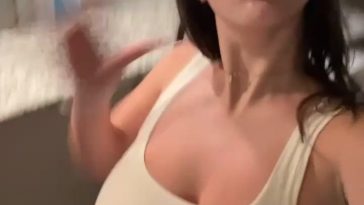 Colleen Sheehan Nipples Seethrough Wearing Tight Top Onlyfans Video