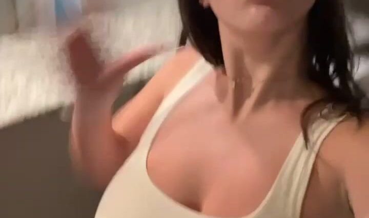 Colleen Sheehan Nipples Seethrough Wearing Tight Top Onlyfans Video