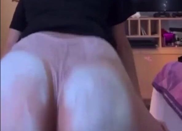 Fwtina Love to Shakes her Soft Booty in Tight Pantie Onlyfans Video