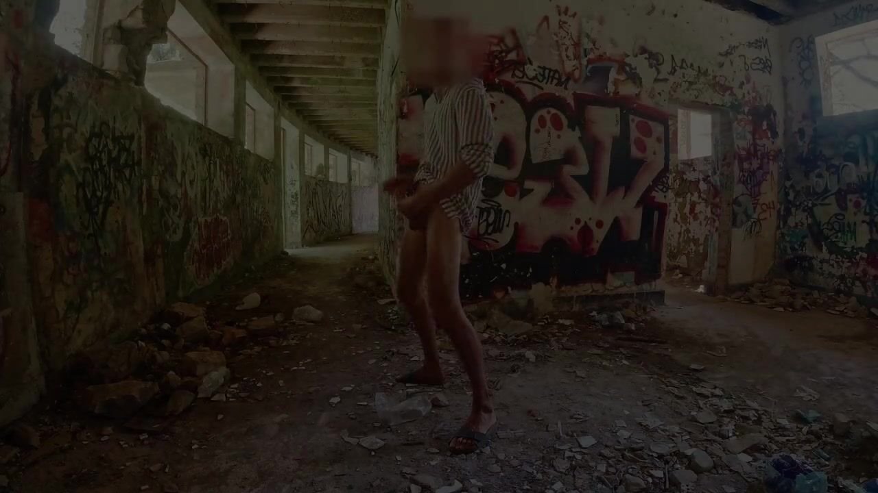 GentlyPerv Urbex Flashing with Handjob a Cute Nasty Girl Loves Cum Video