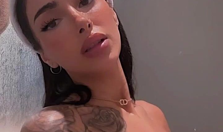 Rose Zara Aka Cupofchaiii Taking A Shower Fully Naked Making Nipples Hard Onlyfans Video